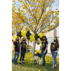 Drive Thru solidário comemora os 50 anos da Escola Municipal Reino da Loucinha